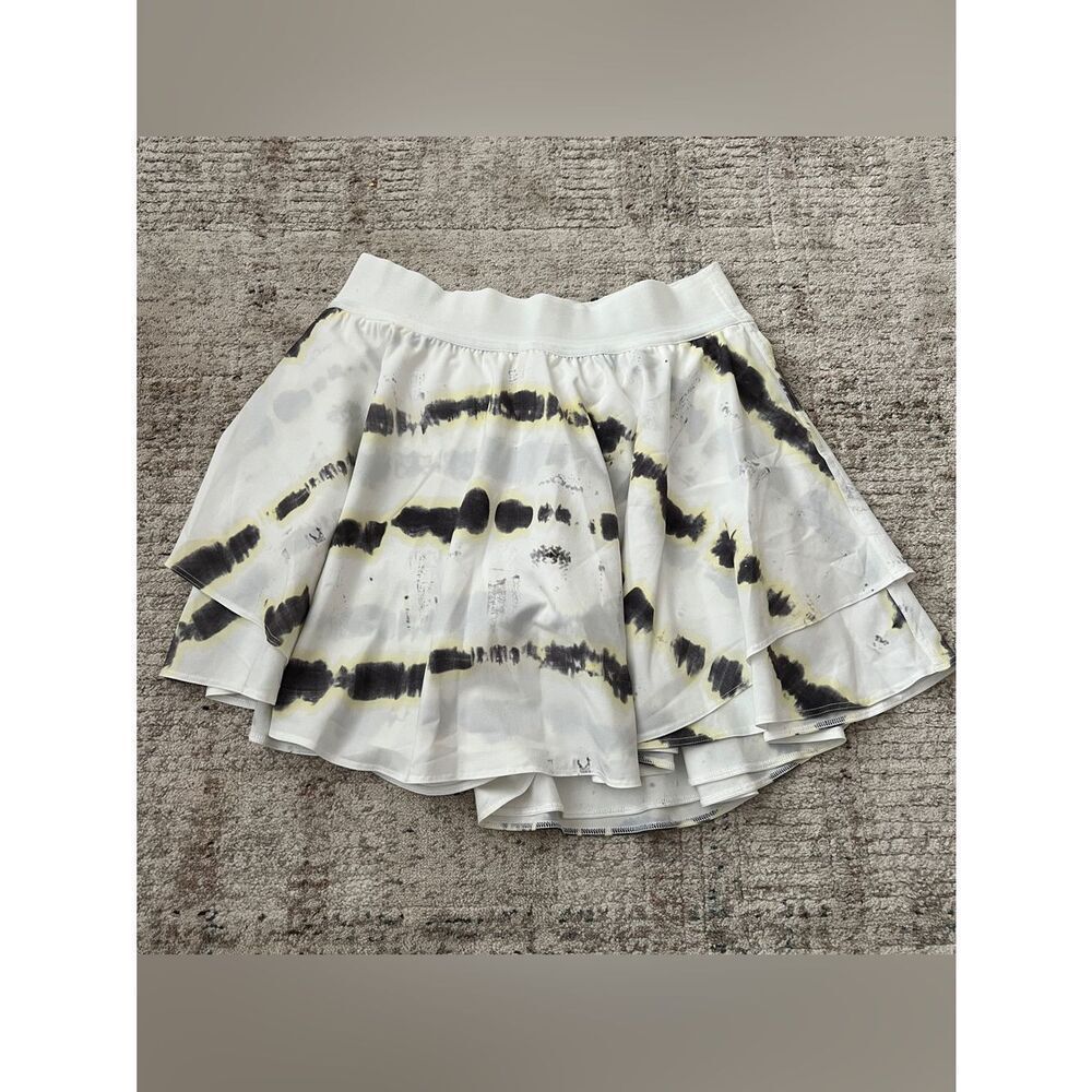 lululemon court rival high rise skirt White Gray Women’s Size 6